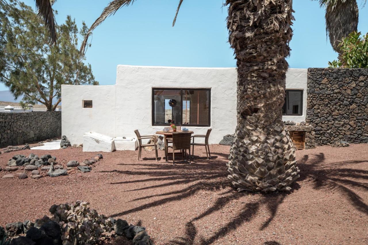 La Casita Villa Famara Exterior photo